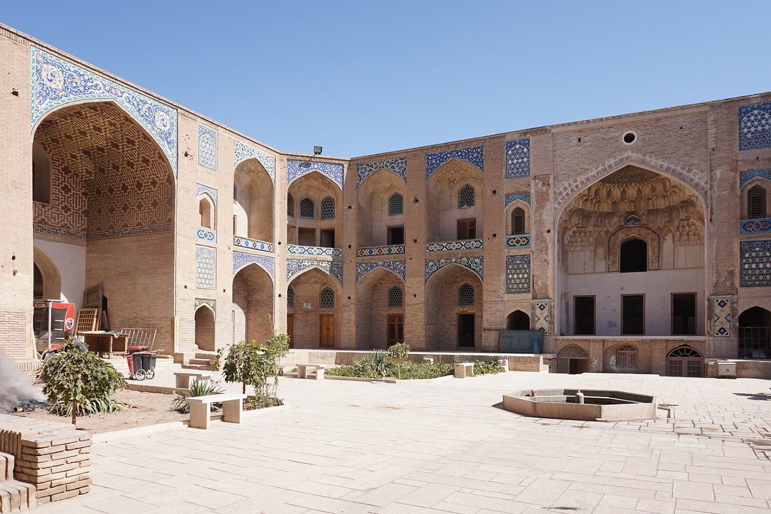 ganjali Khan Complex